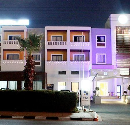 Kefalos - Damon Hotel Apartments Paphos ภายนอก รูปภาพ